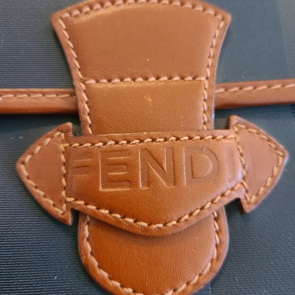 Rare Vintage Fendi Clutch - Picture 2 of 10